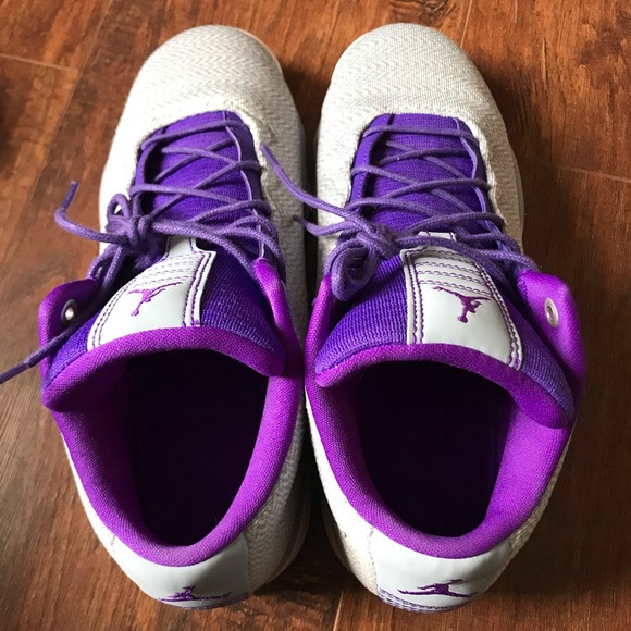 Jordan horizon purple white 6y sneakers new - Picture 4 of 5